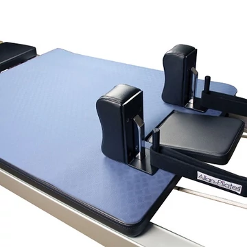 Fedőlap Pilates Reformer-hez